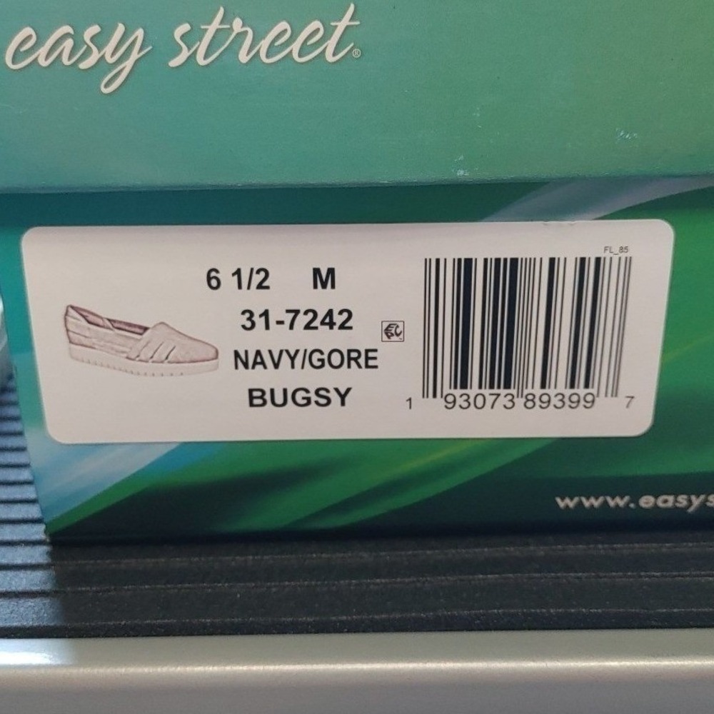 Easy Street Bugsy Navy / Gore Women's Slip On Shoes Sz. 6.5 M NIB 31-7245 - Picture 12 of 12